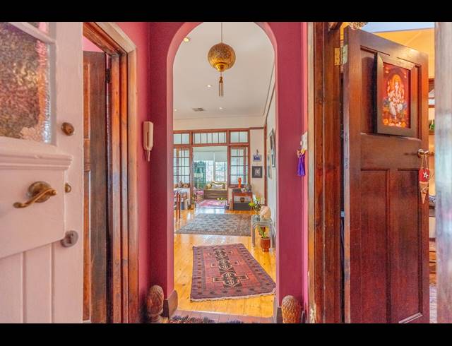 2 BEDROOM APARTMENT FOR SALE IN ESSENWOOD